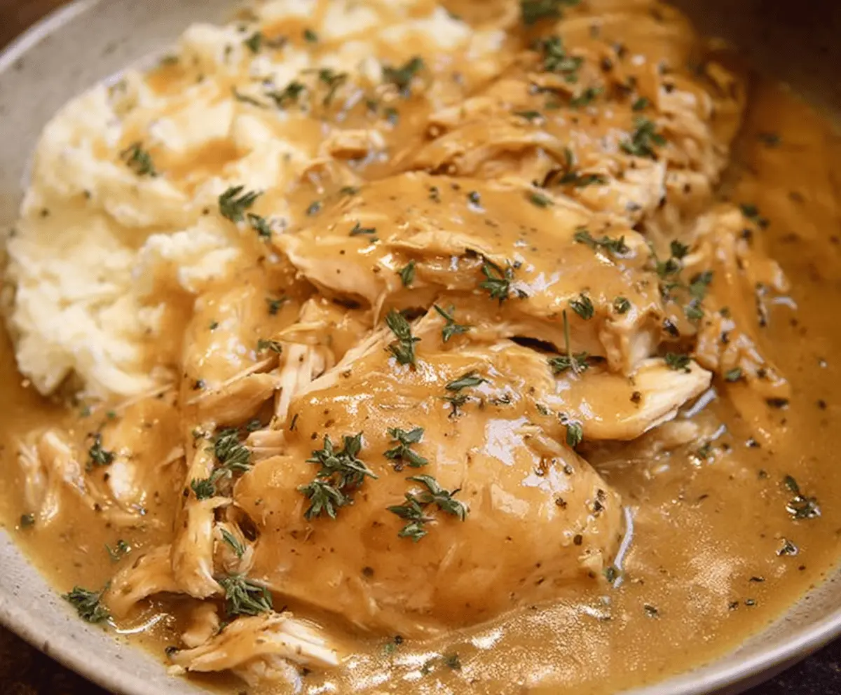 Easy Crockpot Chicken and Gravy