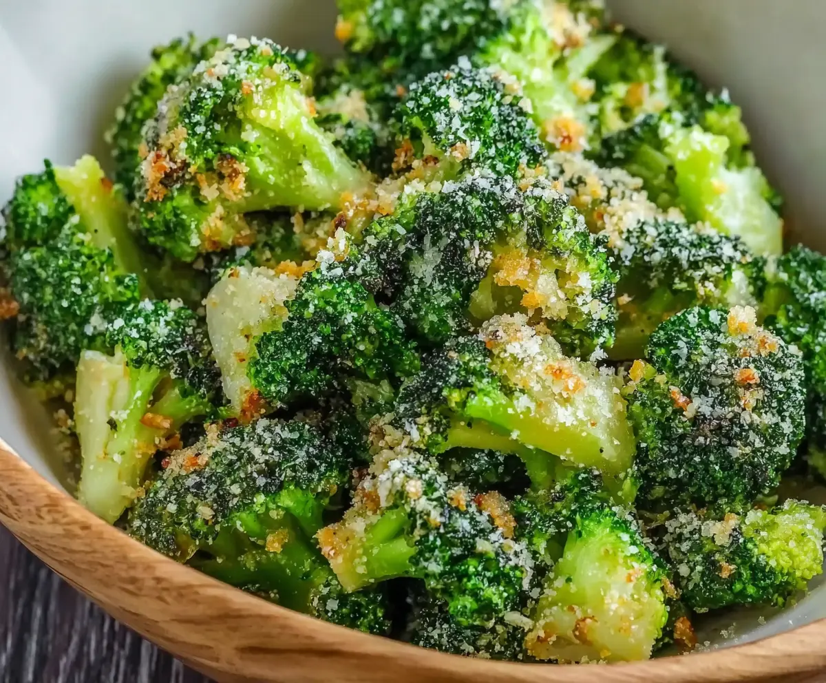 Easy Garlic Parmesan Broccoli Recipe